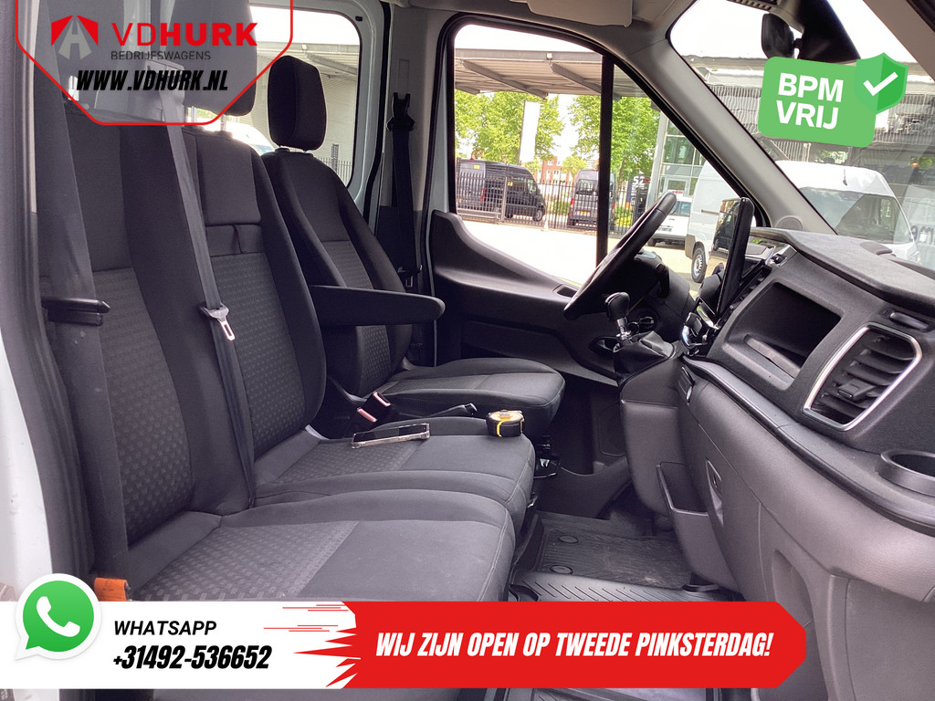 Ford Transit Open laadbak 2.0 TDCI 130 pk DC Dubbel Cabine Open Laadbak/ 7 Pers./ 3.0t Trekverm./ Carplay/ Cruise/ Climate/ Pick Up 10