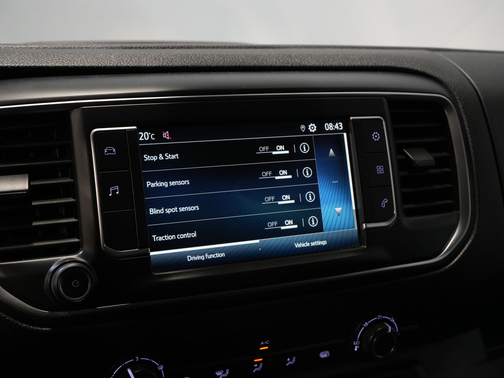 Toyota ProAce Worker Bestelbus 2.0 145 pk L3 Standkachel/ Stoelverw/ Carplay/ Camera/ PDC/ Cruise/ Trekhaak/ Airco 23