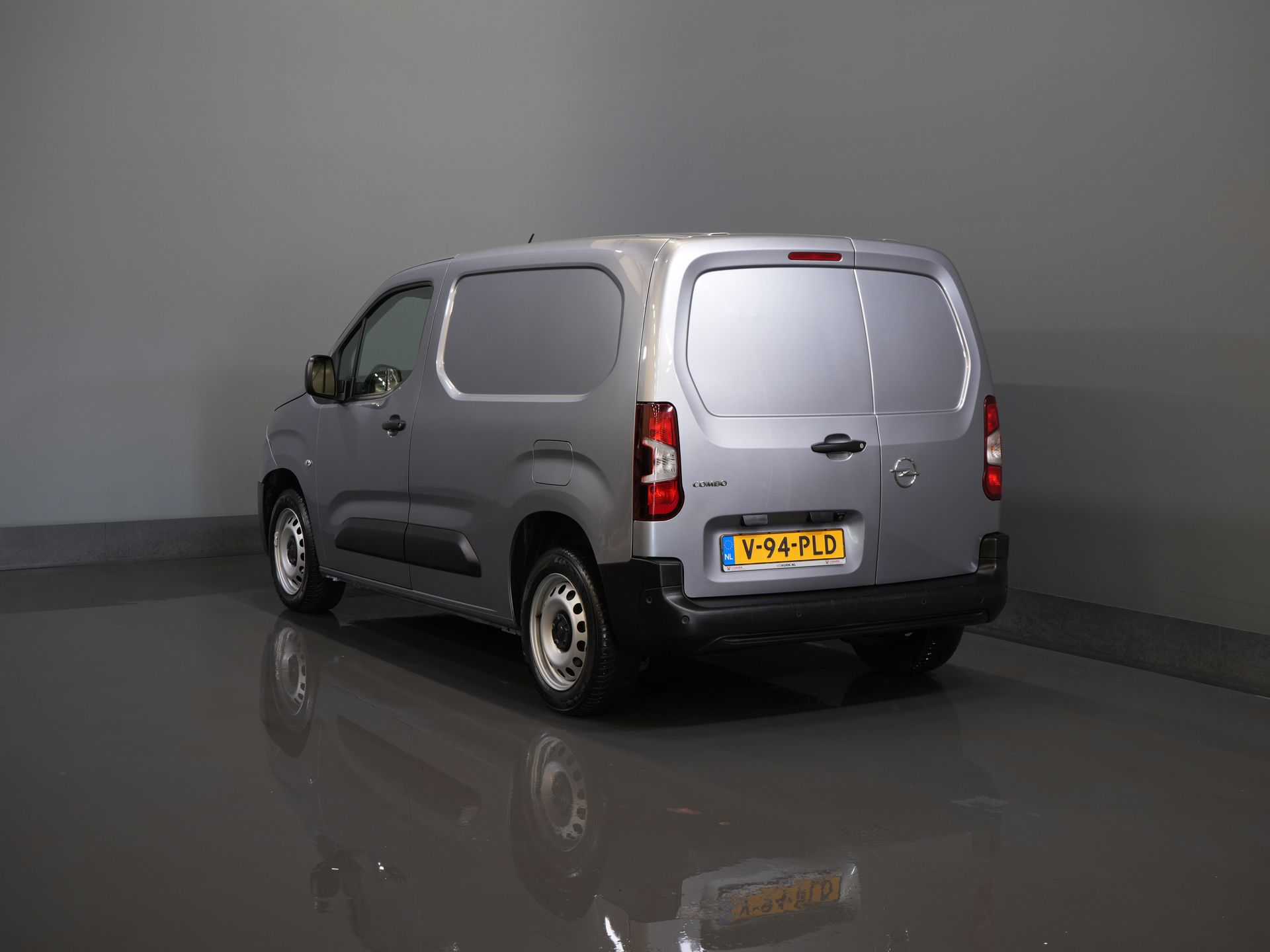 Opel Combo Bestelbus 1.2 Turbo BENZINE 3Pers./ Carplay/ Navi/ Camera/ PDC/ Cruise/ Airco 1