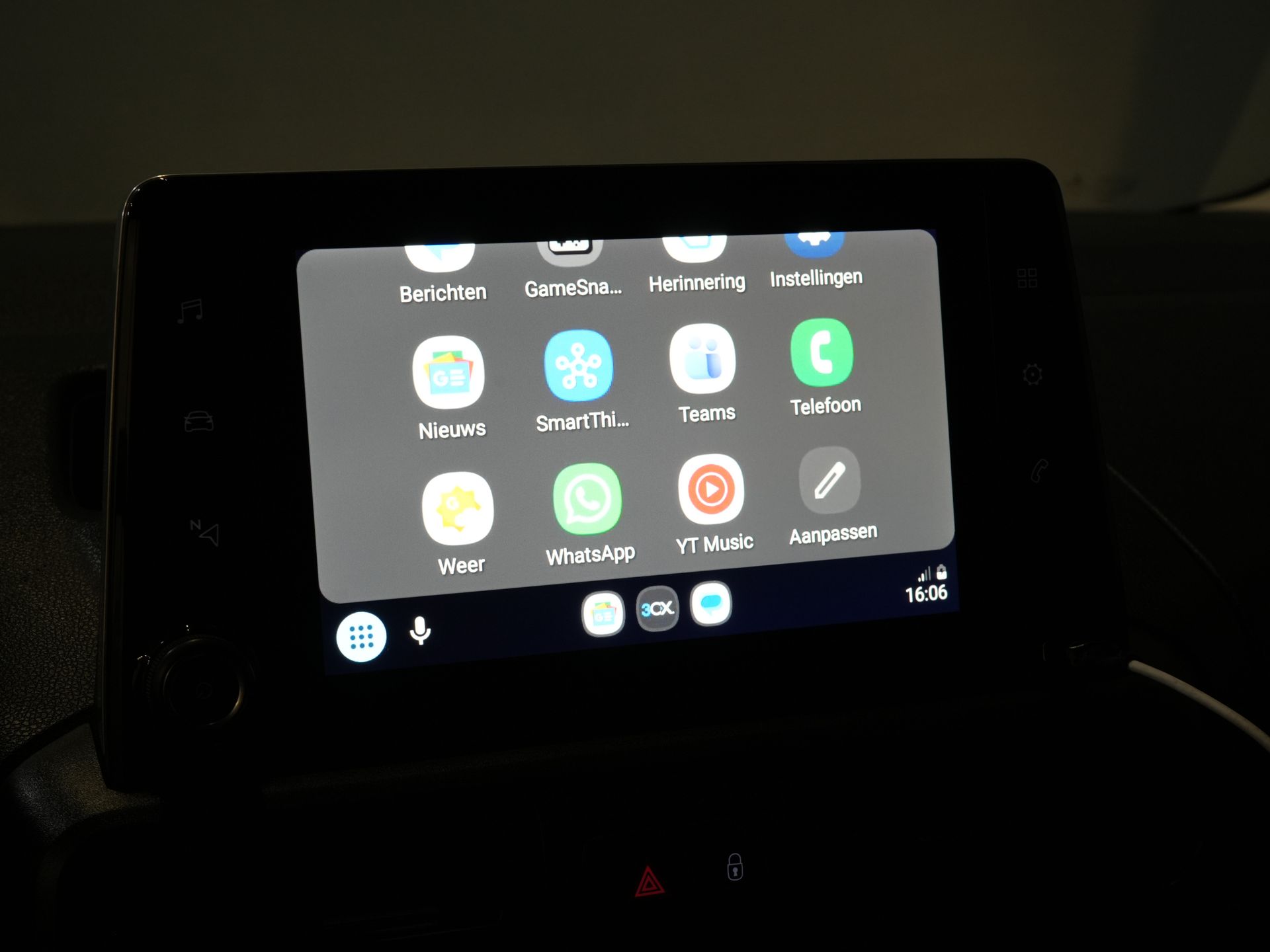 Opel Combo Bestelbus 1.2 Turbo BENZINE 3Pers./ Carplay/ Navi/ Camera/ PDC/ Cruise/ Airco 24