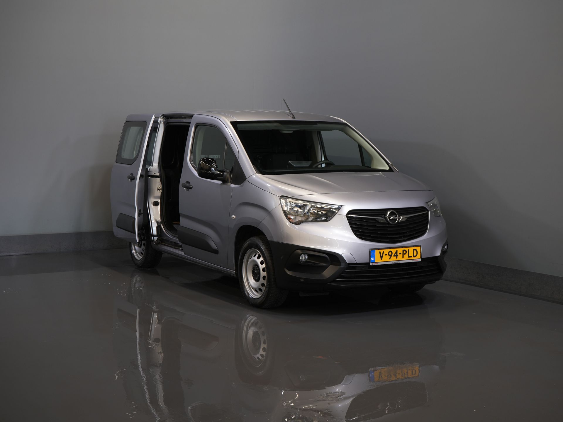 Opel Combo Bestelbus 1.2 Turbo BENZINE 3Pers./ Carplay/ Navi/ Camera/ PDC/ Cruise/ Airco 8