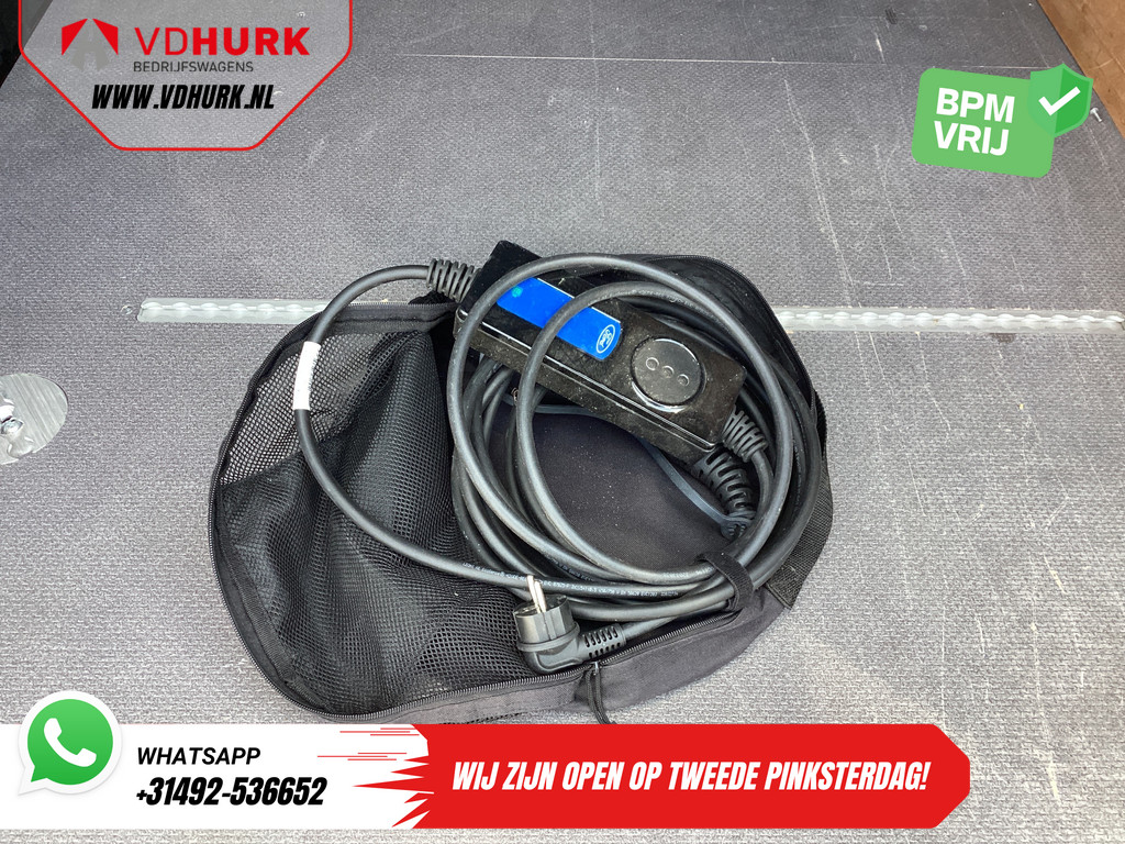 Ford Transit Custom Bestelbus 1.0 130 pk PHEV Trend Bi-Xenon/ Carplay/ Stoelverw./ Camera/ PDC/ Cruise/ Airco 10