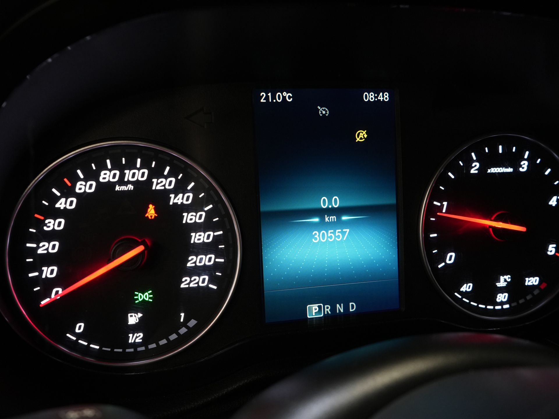 Mercedes-Benz Citan Bestelbus 110 CDI L2 Aut. 3Pers./ Stoelverw./ Carplay/ Camera/ Cruise/ Airco/ Trekhaak/ PDC 19