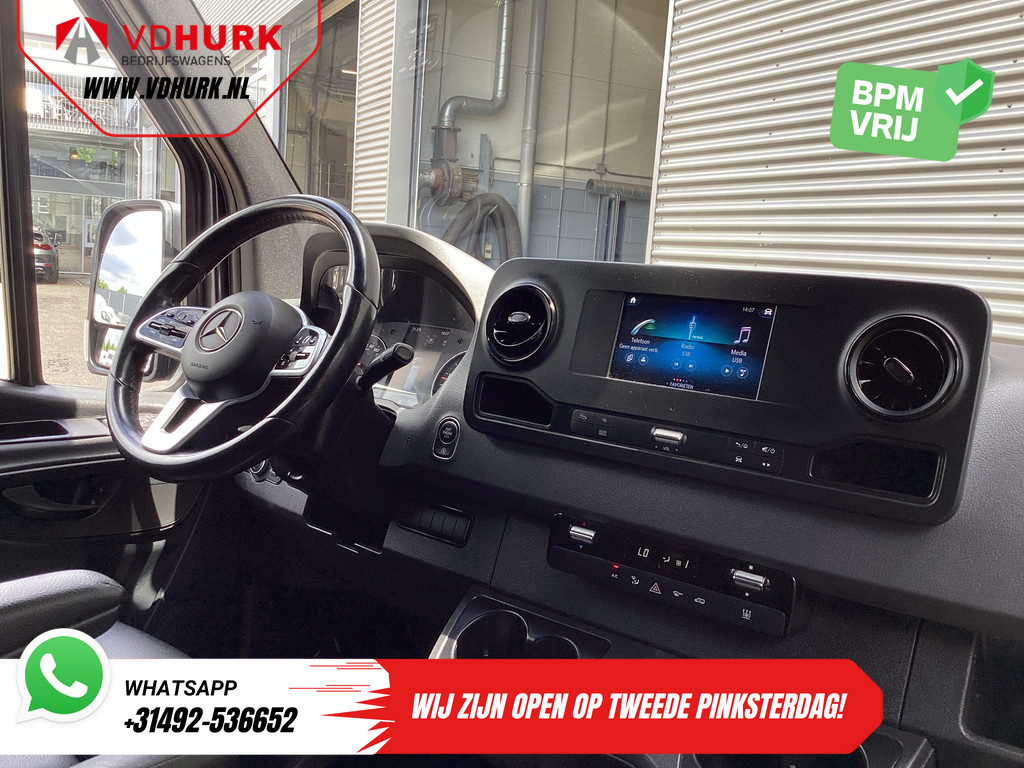 Mercedes-Benz Sprinter Bestelbus 317 CDI Aut. L2H2 LED/ Adapt.Cruise/ Standkachel/ Stoelverw./ Carplay/ Camera/ Trekhaak 2