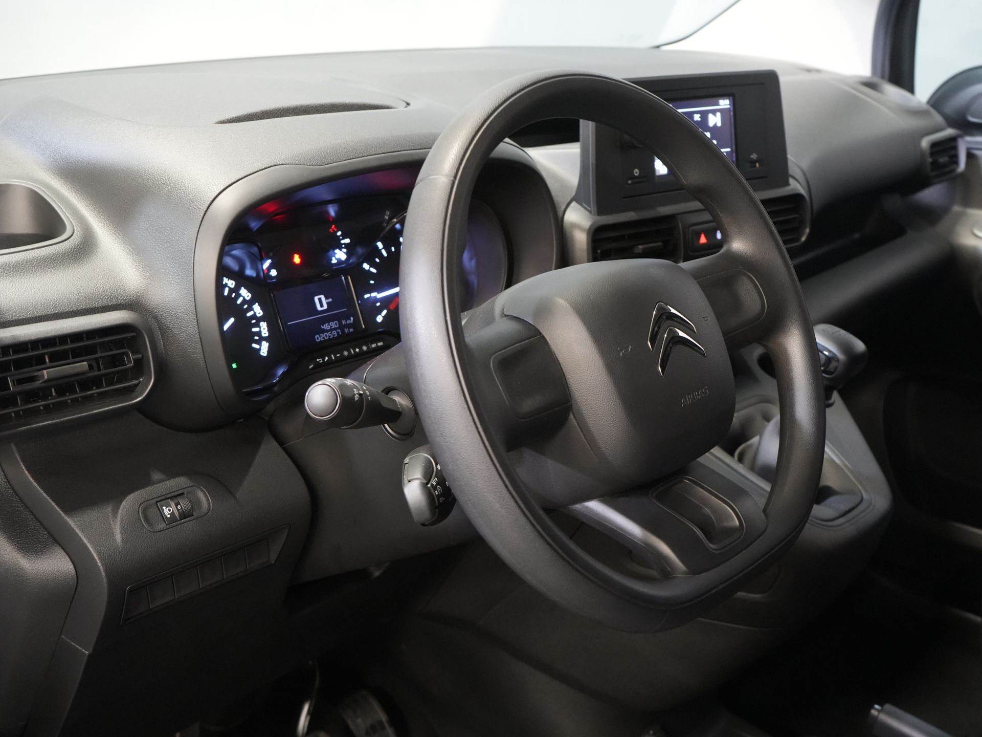 Peugeot Partner Bestelbus (Citroen Berlingo) 1.2 PureTech 110 pk BENZINE Airco/ Cruise/ DAB 13