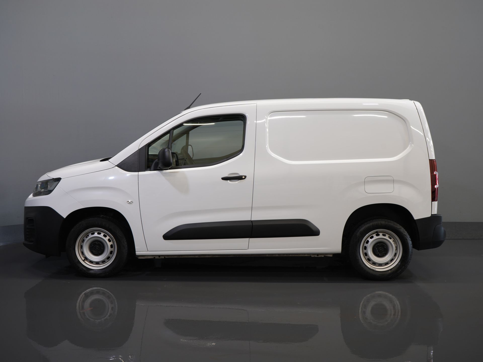 Peugeot Partner Bestelbus (Citroen Berlingo) 1.2 PureTech 110 pk BENZINE Airco/ Cruise/ DAB 9