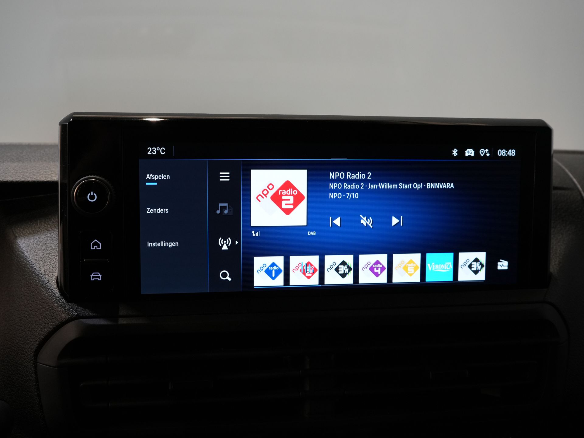 Opel Vivaro Bestelbus 2.0 180 pk Aut. DC Dubbel Cabine 2xSchuifdeur/ 2.5t.Trekverm./ Afn.Trekhaak/ Climate/ Carplay/ Stoelverw./ Stuurverw./ Navi/ Cam 23