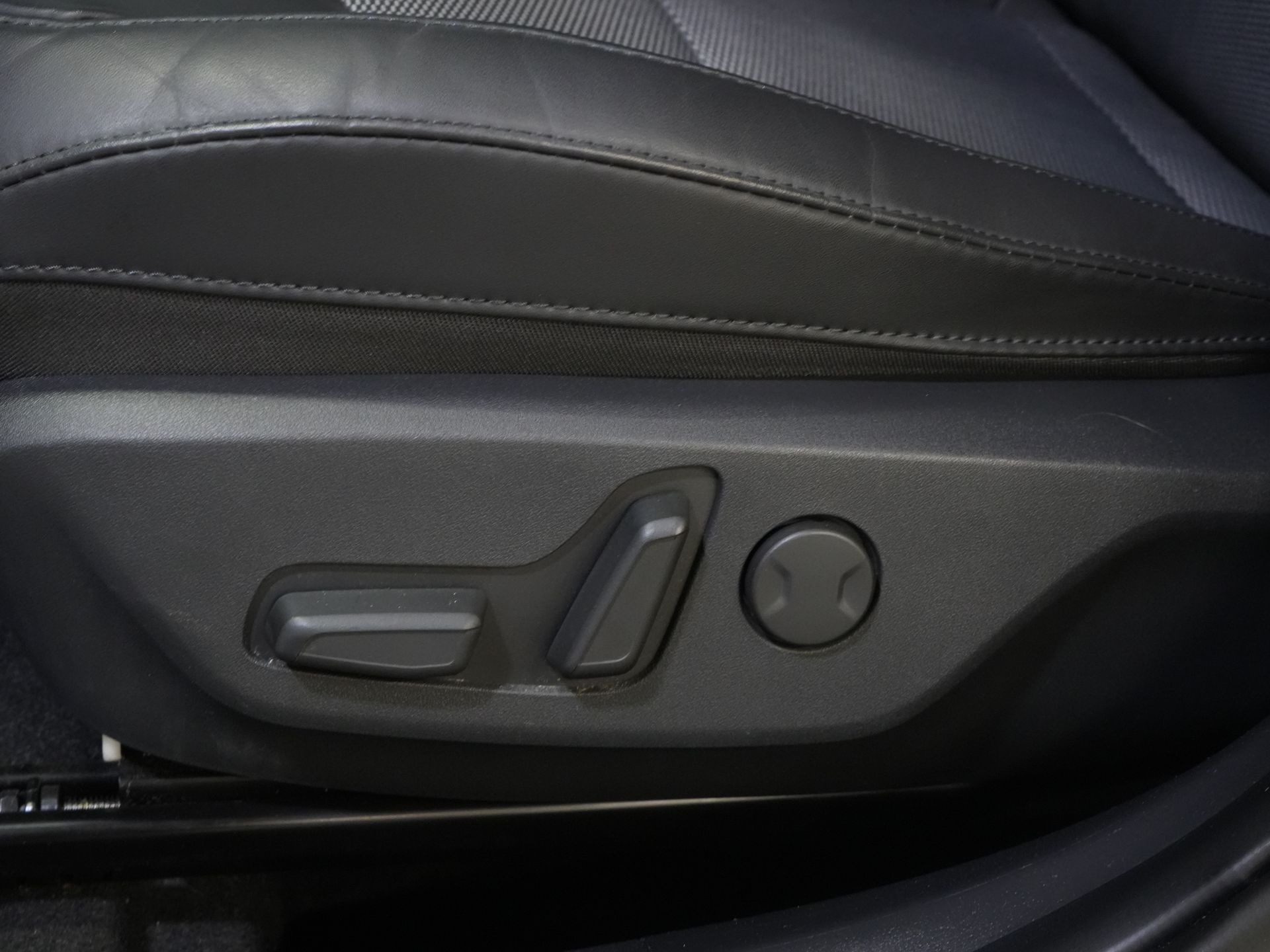 Kia Niro SUV 1.6 GDi PHEV LED/ Adapt.Cruise/ Elek.Stoel/ Stoelverw./ Stuurverw./ Virtual Cockpit/ Carplay/ Navi/ Camera/ Climate 32