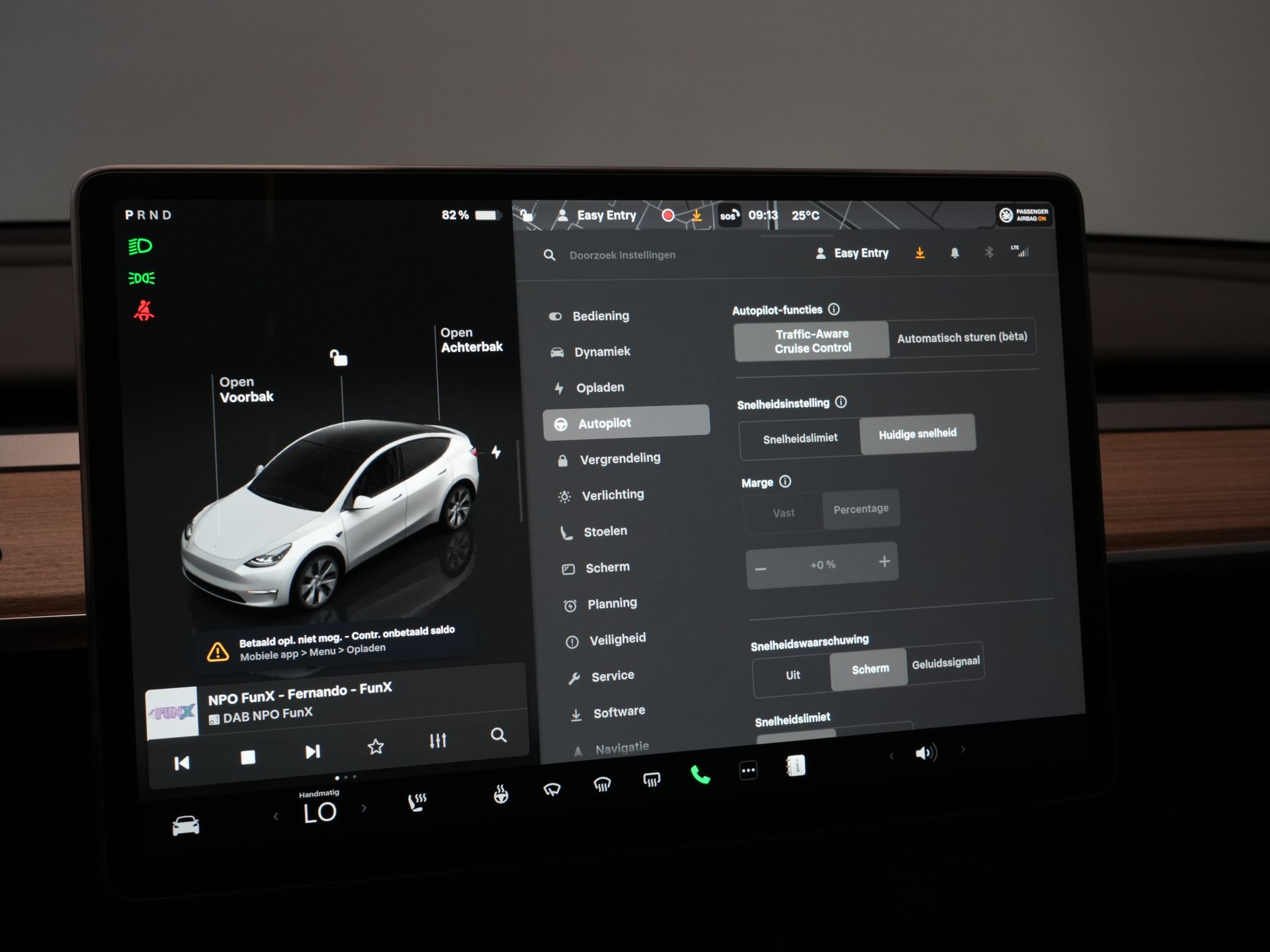 Tesla Model Y SUV Long Range AWD 75 kWh 540 km WLTP MARGE SOH 92%/ Pano/ Warmtepomp/ Adapt.Cruise/ Memory/ Elek.klep/ Stoelverw./ Navi/ 360 camera 24