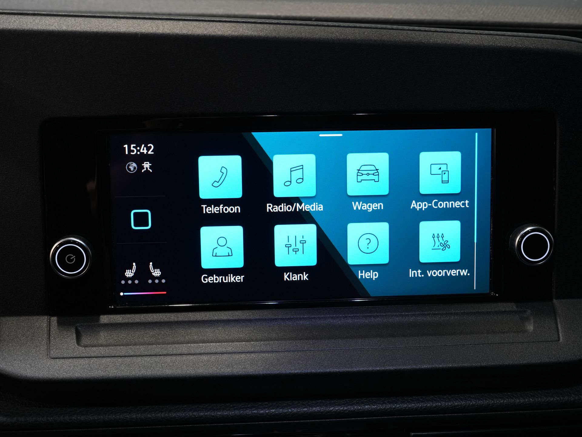 Volkswagen Caddy Cargo Bestelbus 2.0 TDI 125 pk DSG Aut. LED/ Adapt.Cruise/ Standkachel/ Carplay/ Stoelverw./ Airco/ Camera/ 16”LMV/ PDC/ Trekhaak 22