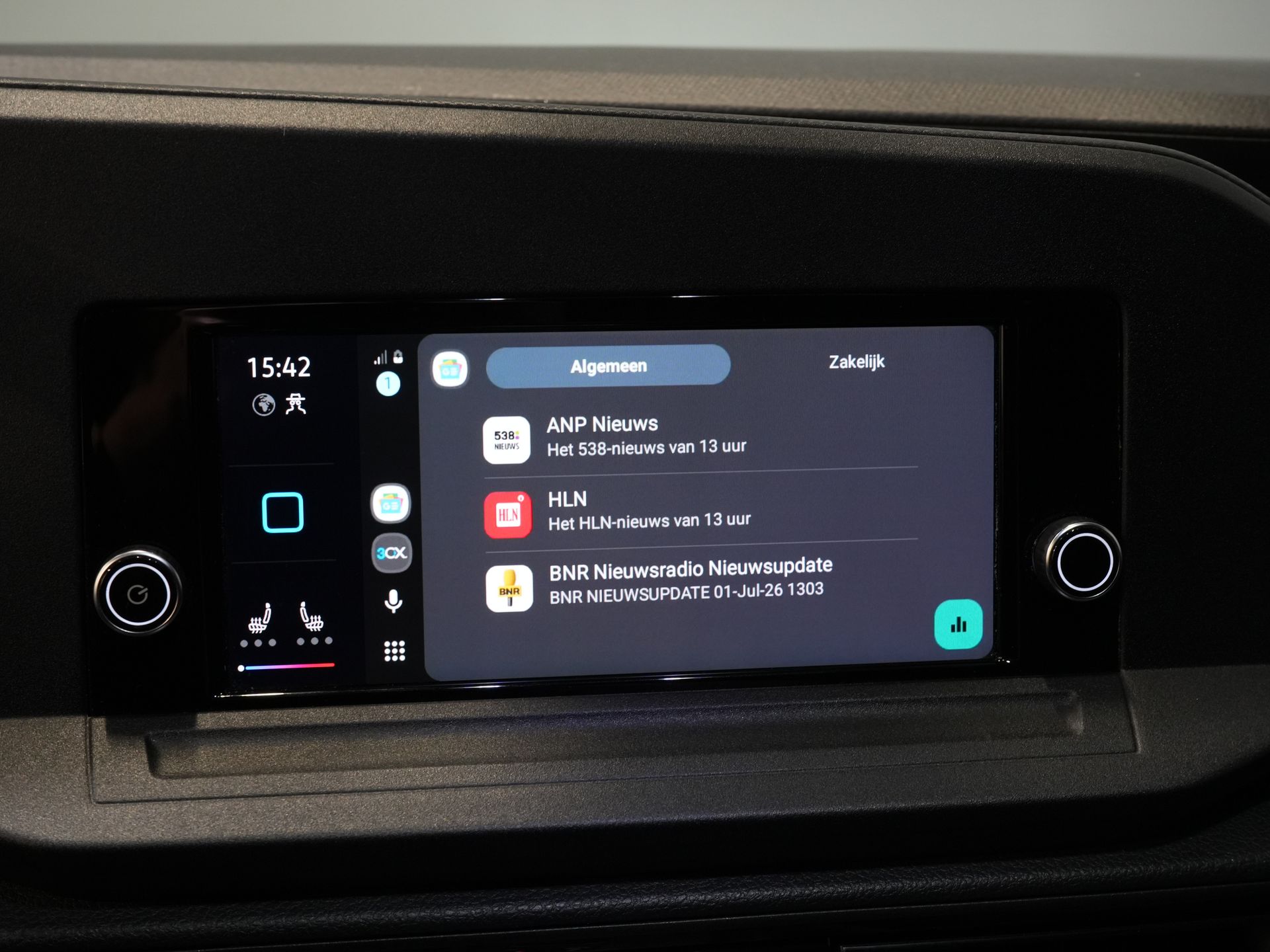 Volkswagen Caddy Cargo Bestelbus 2.0 TDI 125 pk DSG Aut. LED/ Adapt.Cruise/ Standkachel/ Carplay/ Stoelverw./ Airco/ Camera/ 16”LMV/ PDC/ Trekhaak 24