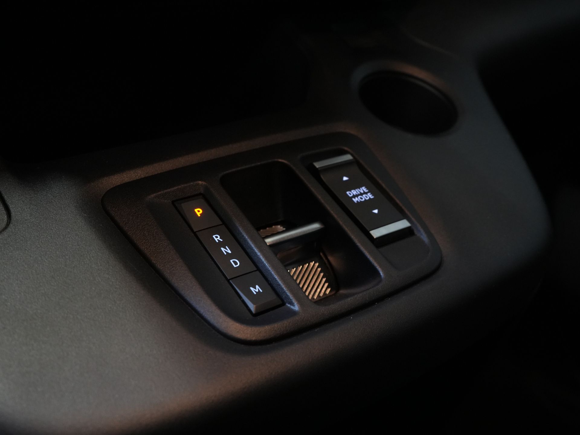 Citroën Berlingo Bestelbus 1.5 HDi 130 pk Aut. L2 3 Pers./ Carplay/ Climate/ Camera/ Standkachel/ Stoelverw/ Trekhaak/ LMV/ Dealer O.H. 22