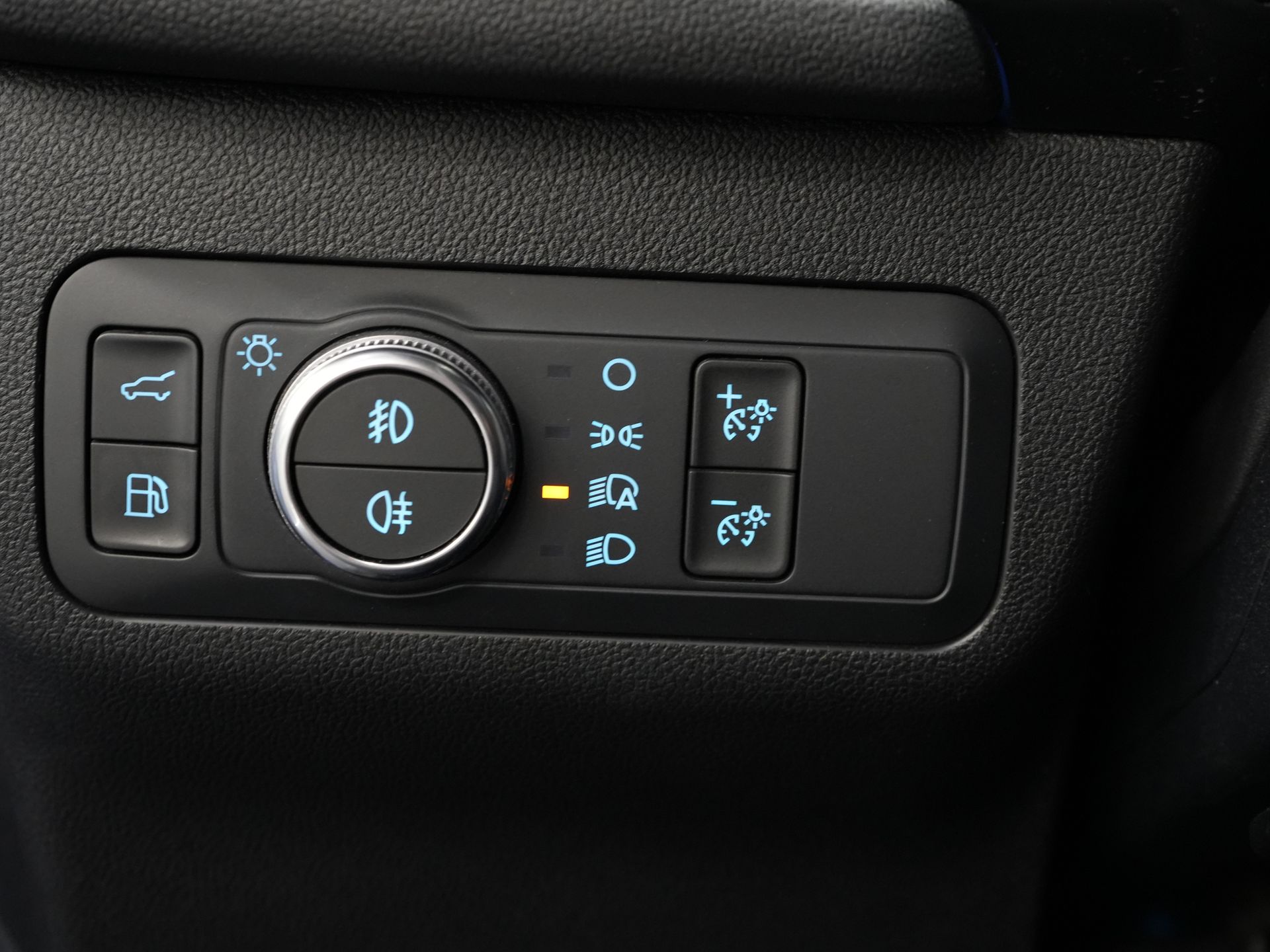 Ford Kuga SUV 2.5 PHEV 225 pk ST-Line LED/ Head-Up/ Adapt.cruise/ Keyless/ Elek.klep/ Stoelverw/ Stuurverw./ Carplay/ Navi/ Climate/ PDC 19