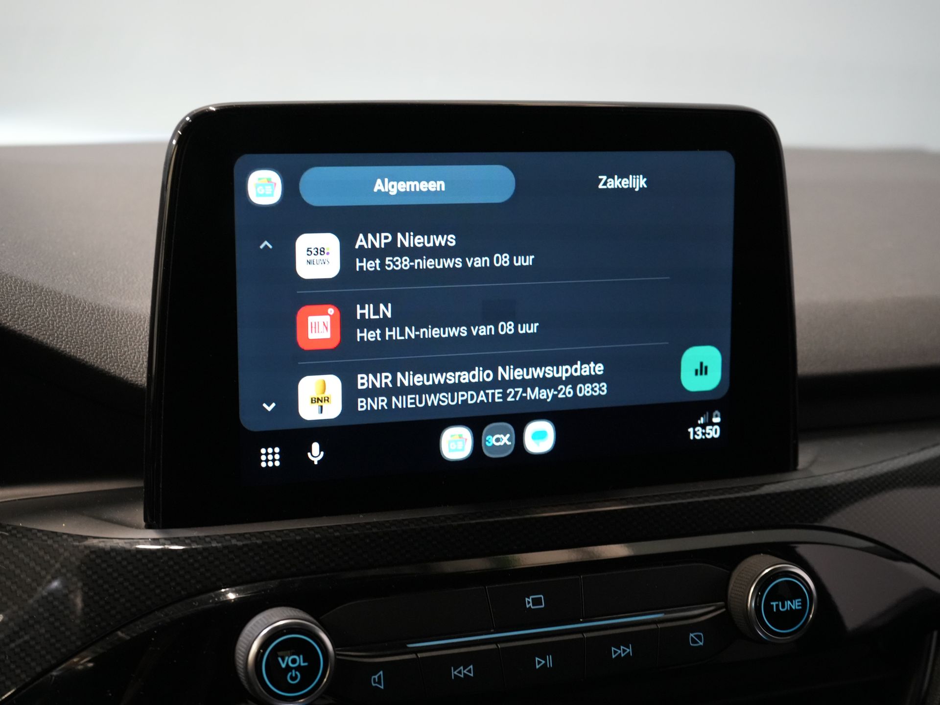 Ford Kuga SUV 2.5 PHEV 225 pk ST-Line LED/ Head-Up/ Adapt.cruise/ Keyless/ Elek.klep/ Stoelverw/ Stuurverw./ Carplay/ Navi/ Climate/ PDC 28
