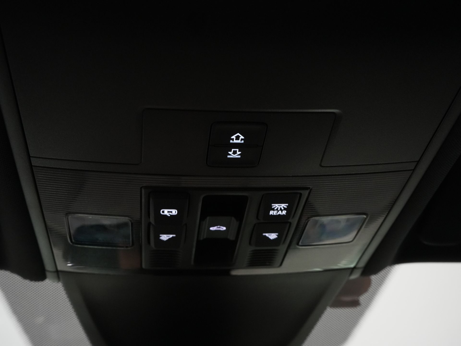 Volkswagen Tiguan SUV 1.4 TSI eHybrid R-Line (DEMO) Pano/ IQ-Light/ Head-Up/ Elek.Trekhaak/ Elek.Klep/ Adapt.Cruise/ Parelmoer/ Stoelverw./ Climate/ C 37