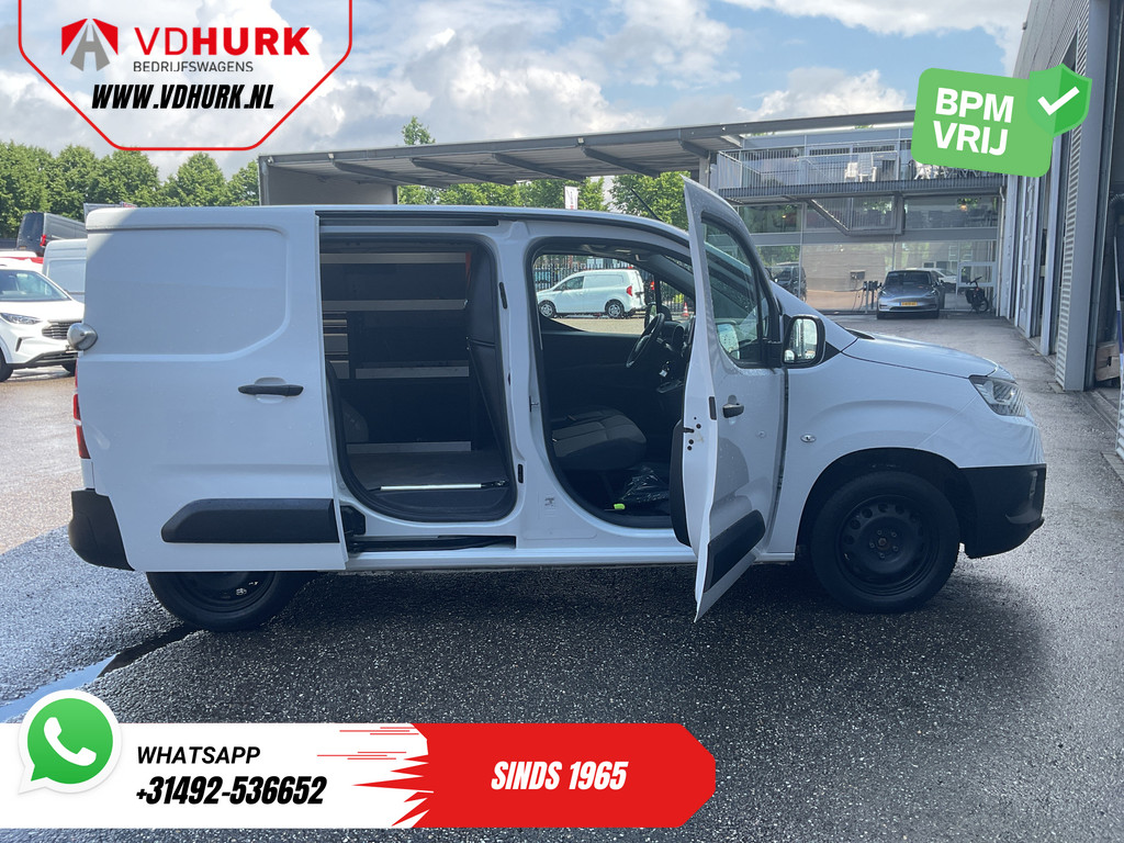 Toyota PROACE CITY Bestelbus 1.5 130 pk Aut. Carplay/ 3Pers./ Stoelverw./ Inrichting/ Camera/ Cruise/ Airco/ PDC/ Trekhaak 4