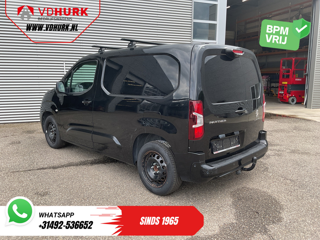 Peugeot Partner Bestelbus 1.2 BENZINE Aut. 110 pk Stoelverw./ Carplay/ Camera/ PDC/ Climate/ Cruise/ Trekhaak/ Airco 1