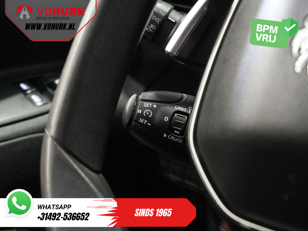 Peugeot Partner Bestelbus 1.2 BENZINE Aut. 110 pk Stoelverw./ Carplay/ Camera/ PDC/ Climate/ Cruise/ Trekhaak/ Airco 18