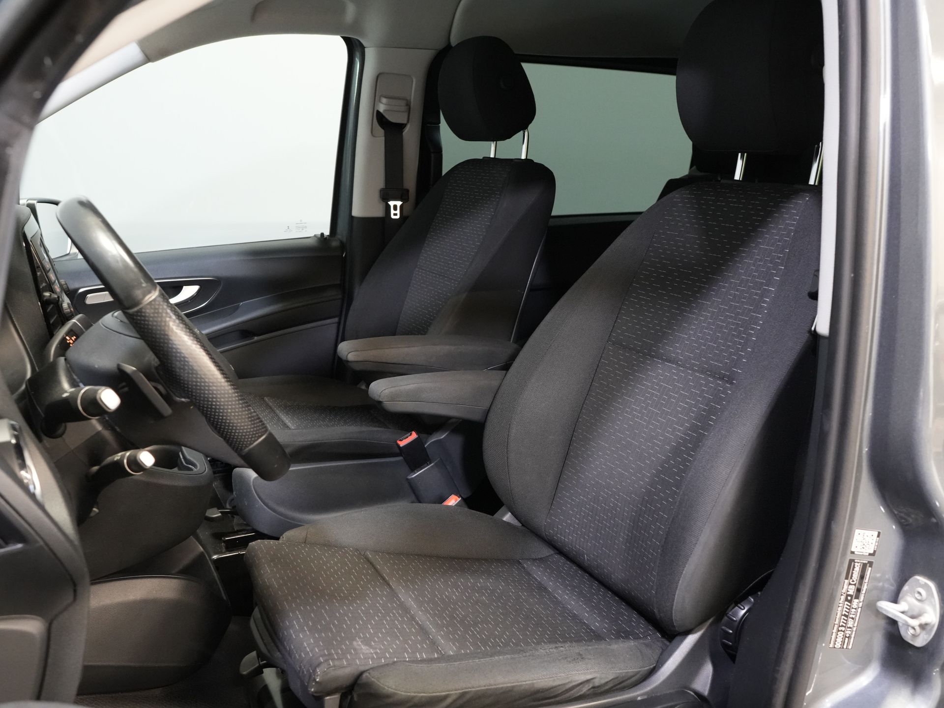 Mercedes-Benz Vito Bestelbus 119 CDI Aut. XL L3 DC Dubbel Cabine/ LED/ 2.5t Trekverm./ Alarm III/ Stoelverw./ Carplay/ Navi/ Camera/ Climate/ Cruise/ PDC/ 18 11