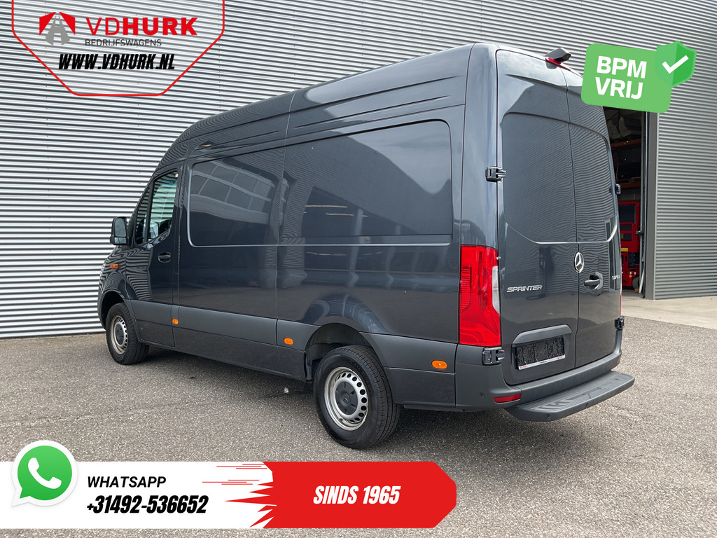 Mercedes-Benz Sprinter Bestelbus 317 CDI Aut. L2H2 LED/ Stoelverw./ Gev.Stoel/ 270Gr.Deuren/ Navi/ Camera/ Cruise/ Airco/ PDC 1