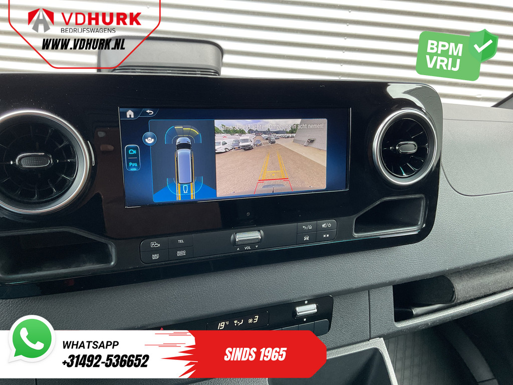 Mercedes-Benz Sprinter Bestelbus 317 CDI Aut. L2H2 LED/ Stoelverw./ Gev.Stoel/ 270Gr.Deuren/ Navi/ Camera/ Cruise/ Airco/ PDC 15