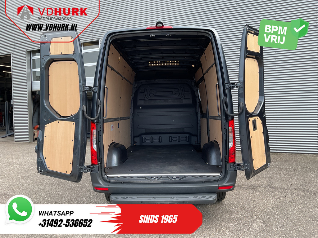 Mercedes-Benz Sprinter Bestelbus 317 CDI Aut. L2H2 LED/ Stoelverw./ Gev.Stoel/ 270Gr.Deuren/ Navi/ Camera/ Cruise/ Airco/ PDC 5