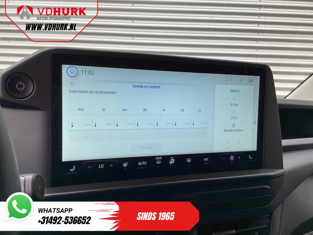 Ford E-Transit Custom Personenvervoer 320 km WLTP L2 Combi/ Kombi/ 9 pers./ LED/ Standkachel/ Stoelverw/ Stuurverw./ Carplay/ Camera/ Climate/ PDC/ Cruise 21