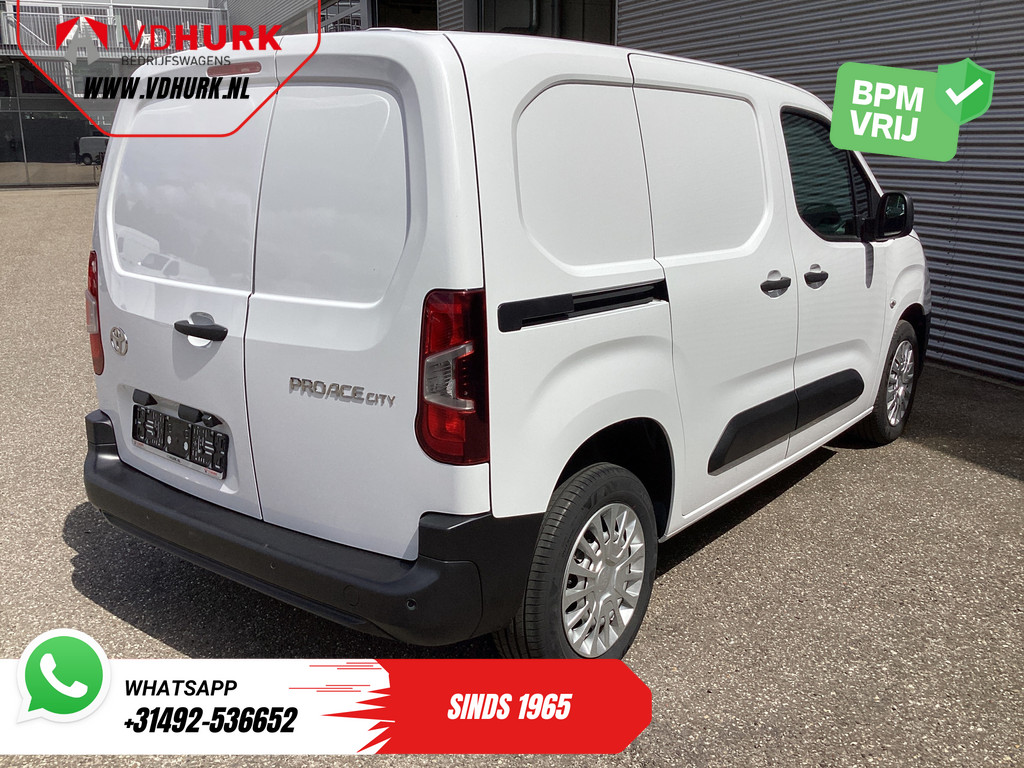 Toyota PROACE CITY Bestelbus 1.5 130 pk Carplay/ Camera/ Stoelverw./ Stuurverw./ PDC/ Airco/ Cruise 8
