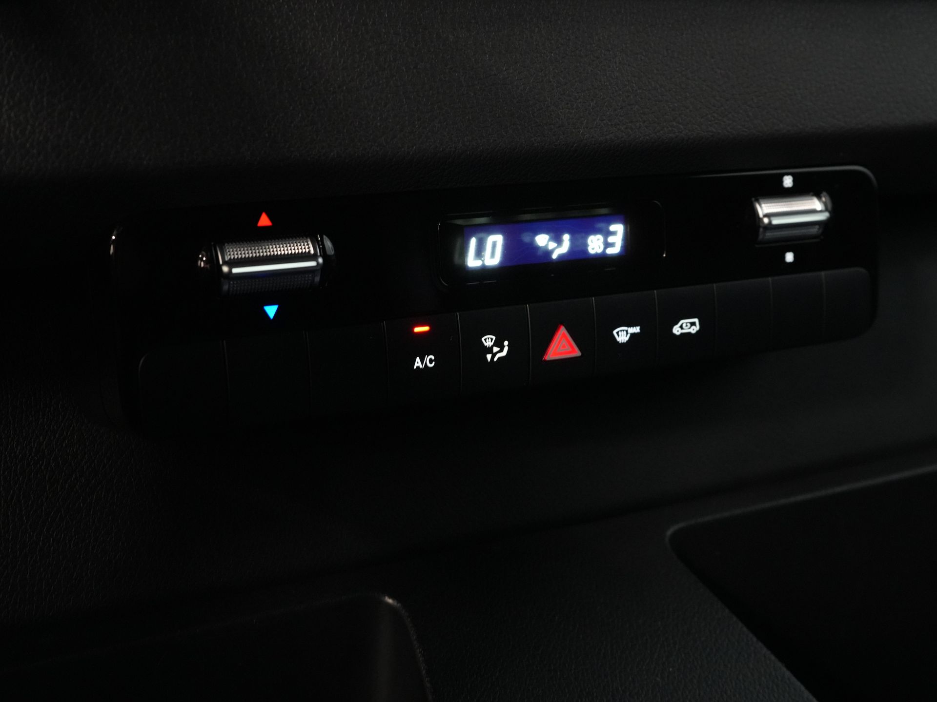Mercedes-Benz Sprinter Bestelbus 315 CDI Aut. L2H2 3.5t Trekverm./ Stoelverw./ Carplay/ 270Gr.Deuren/ Navi/ Camera/ PDC/ Cruise/ DAB 21