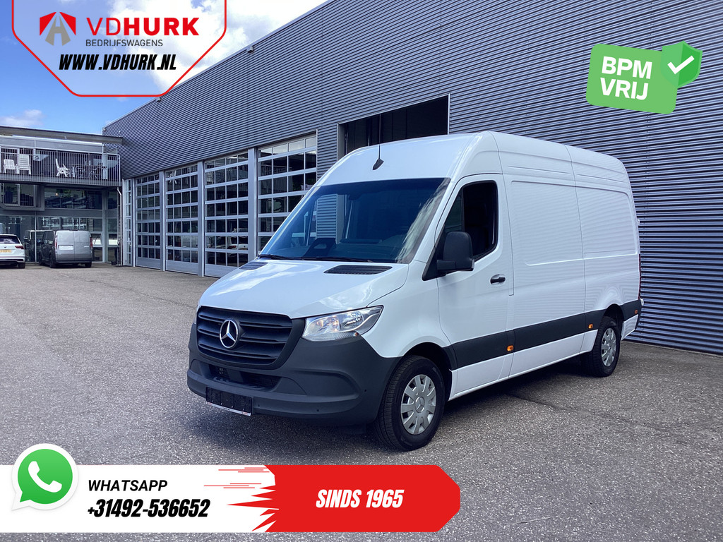 Mercedes-Benz Sprinter Bestelbus 315 CDI Aut. L2H2 3.5t Trekverm./ Stoelverw./ Carplay/ 270Gr.Deuren/ Navi/ Camera/ PDC/ Cruise/ DAB 4
