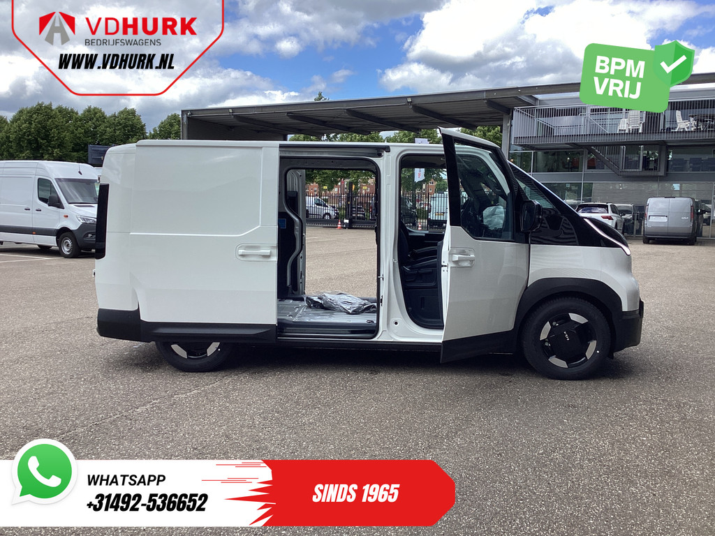 Kia PV5 Bestelbus Elite Executive 71.2 kWh 416 km WLTP L2 Warmtepomp/ 2x Schuifdeur/ Stoelvent./ Stoelverw./ Adapt.Cruise/ Leder/ Navi/ Carplay/ 3 4