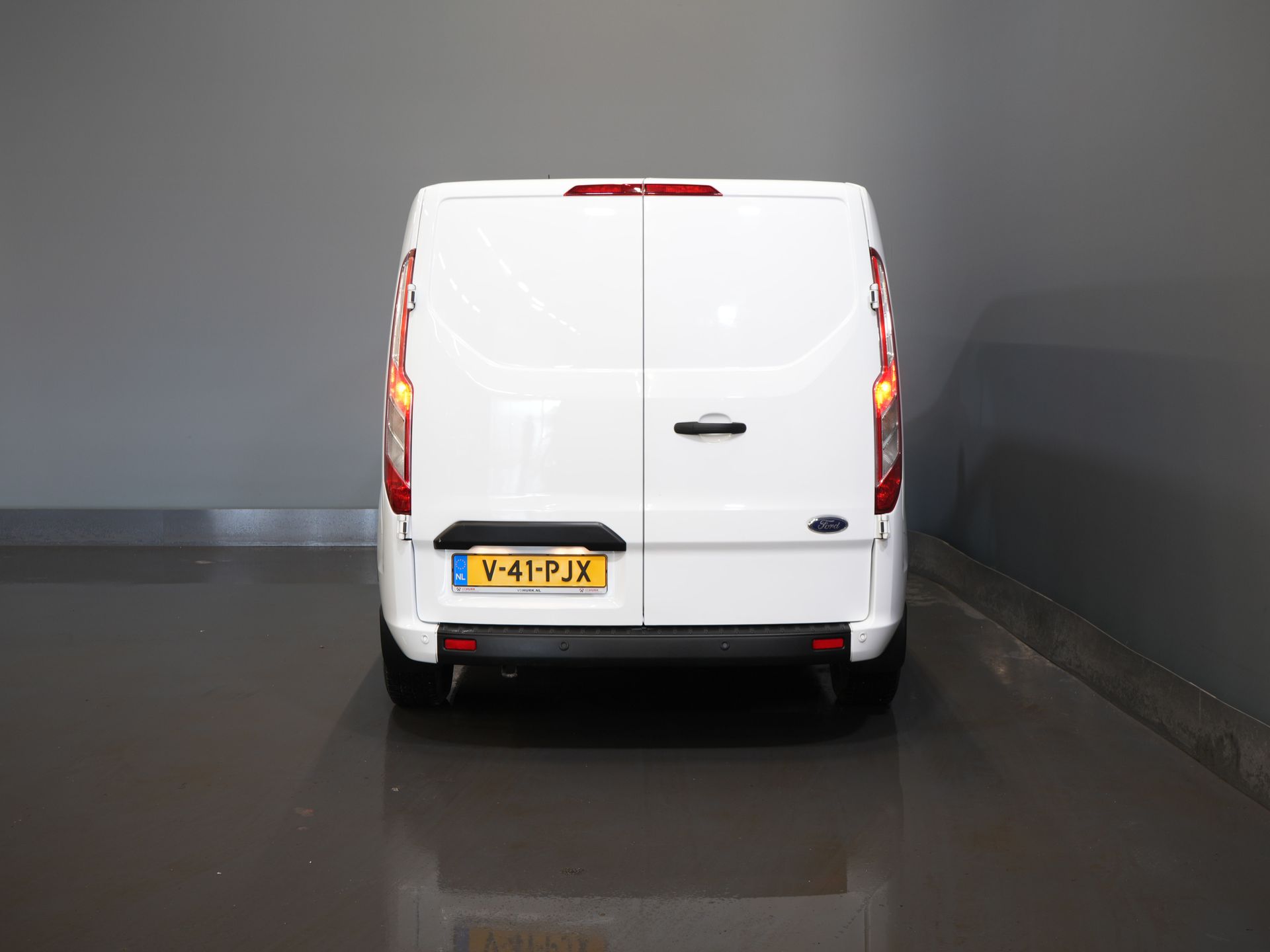 Ford Transit Custom Bestelbus 2.0 TDCI L2 130 pk Trend 2.8t Trekverm./ Cruise/ PDC V+A/ DAB/ Airco 5