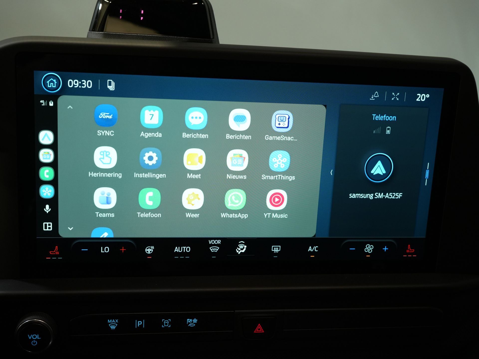 Ford E-Transit Custom Personenvervoer Kombi Trend 71kWh 360 km WLTP (Excl. BTW/Incl. BPM) LED/ Standkachel/ Stoelverw./ Stuurverw./ Carplay/ 9 P/ 9 Persoons/ Combi/ C 24