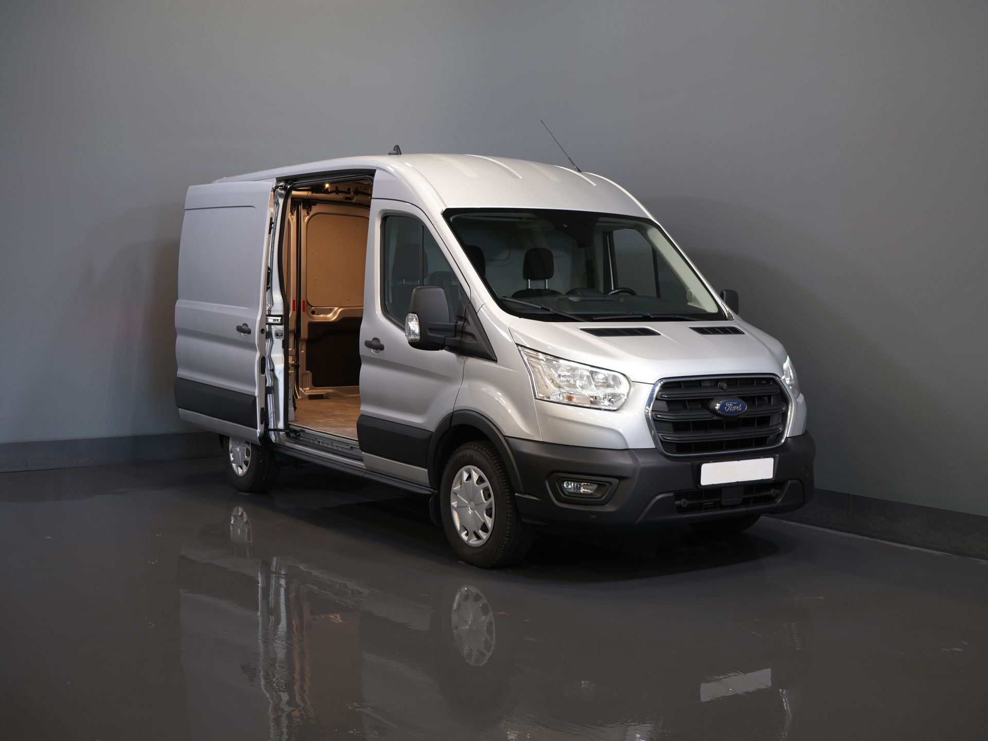 Ford Transit Bestelbus 350 2.0 TDCI 130 pk L2H2 Trend Inrichting/ Cruise/ PDC/ DAB/ Airco 8