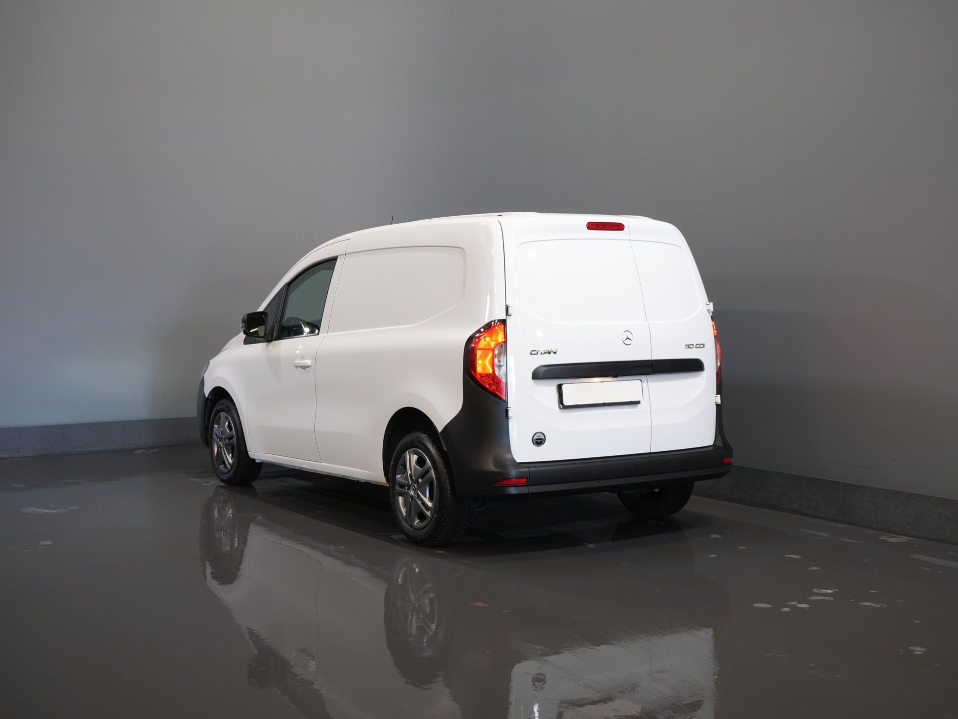 Mercedes-Benz Citan Bestelbus 110 CDI Aut. 3 pers./ Stoelverw./ Carplay/ Camera/ PDC/ Cruise/ Airco 1