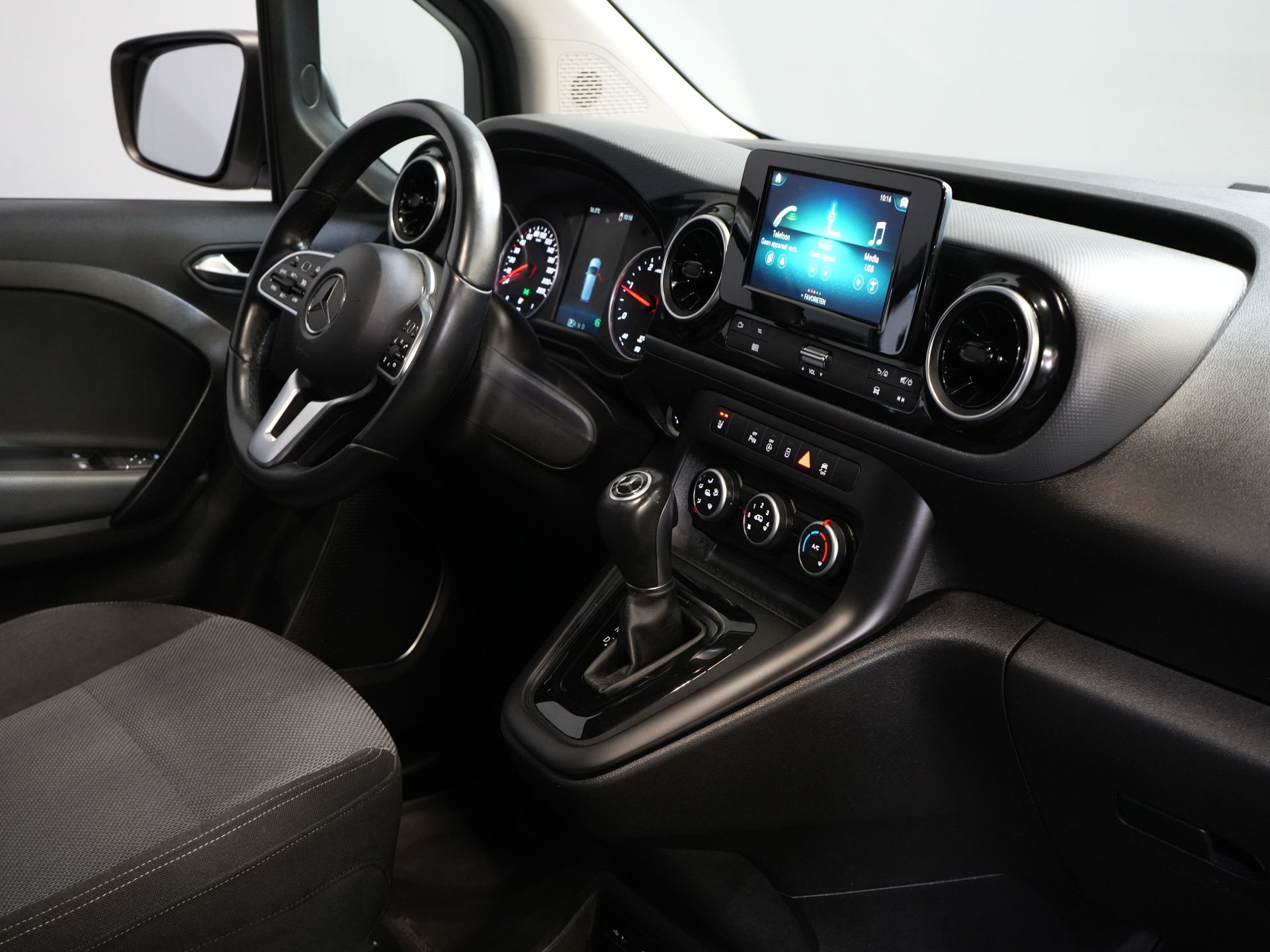 Mercedes-Benz Citan Bestelbus 110 CDI Aut. 3 pers./ Stoelverw./ Carplay/ Camera/ PDC/ Cruise/ Airco 2