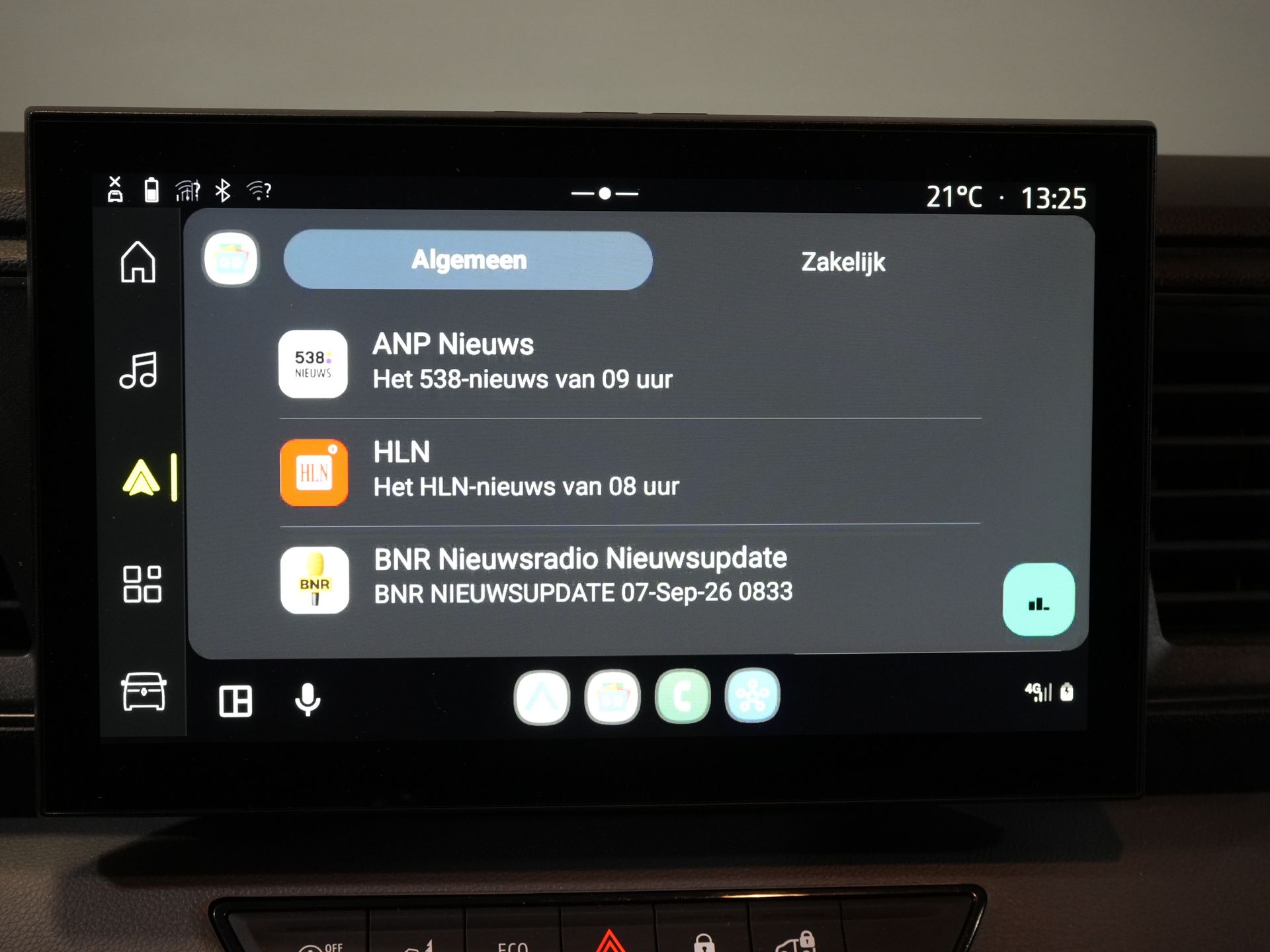 Renault Master Bestelbus 2.0 dCi 150 pk L3H2 LED/ Carplay/ Navi/ Camera/ Airco/ Cruise/ PDC 24