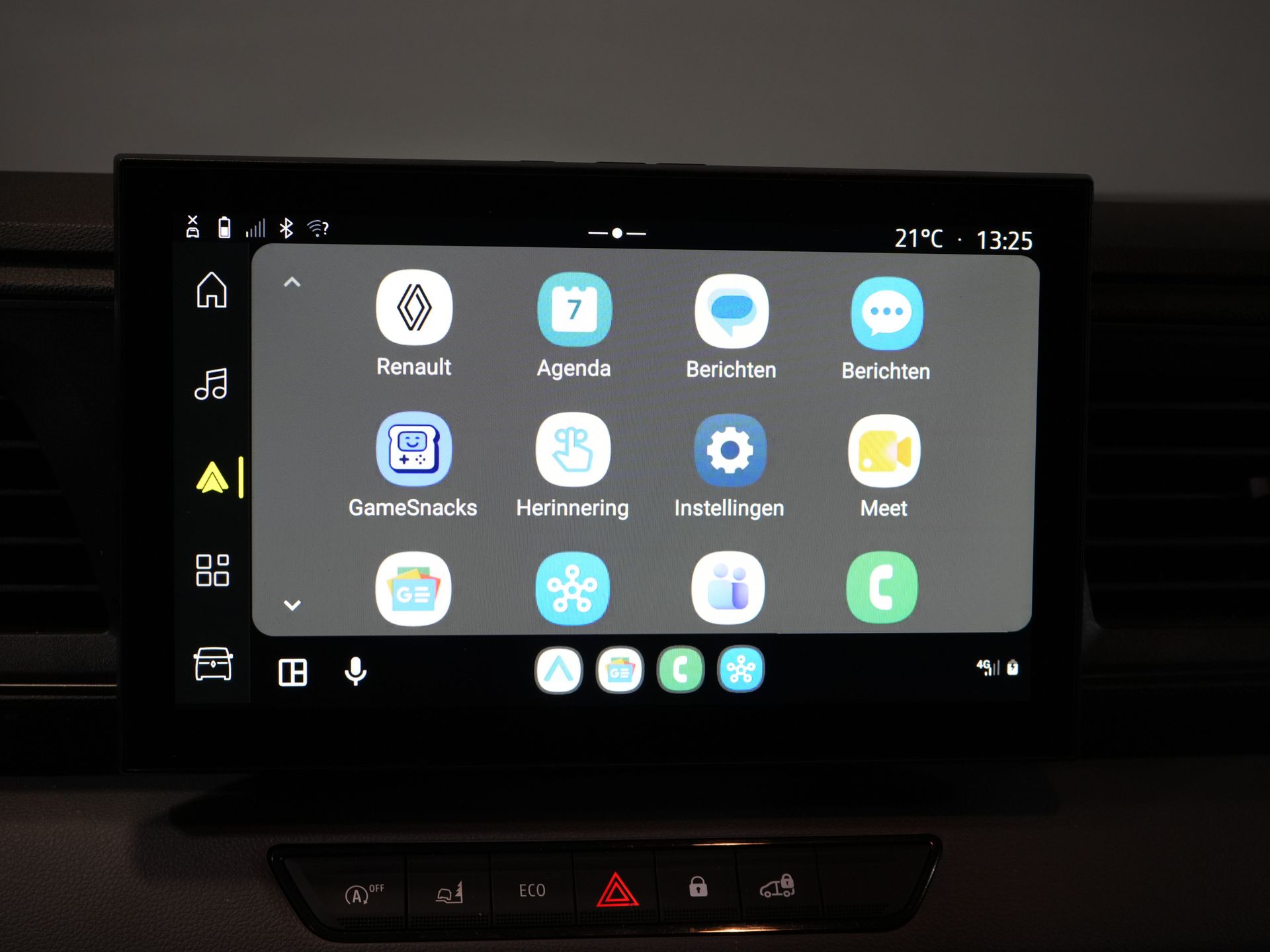 Renault Master Bestelbus 2.0 dCi 150 pk L3H2 LED/ Carplay/ Navi/ Camera/ Airco/ Cruise/ PDC 25