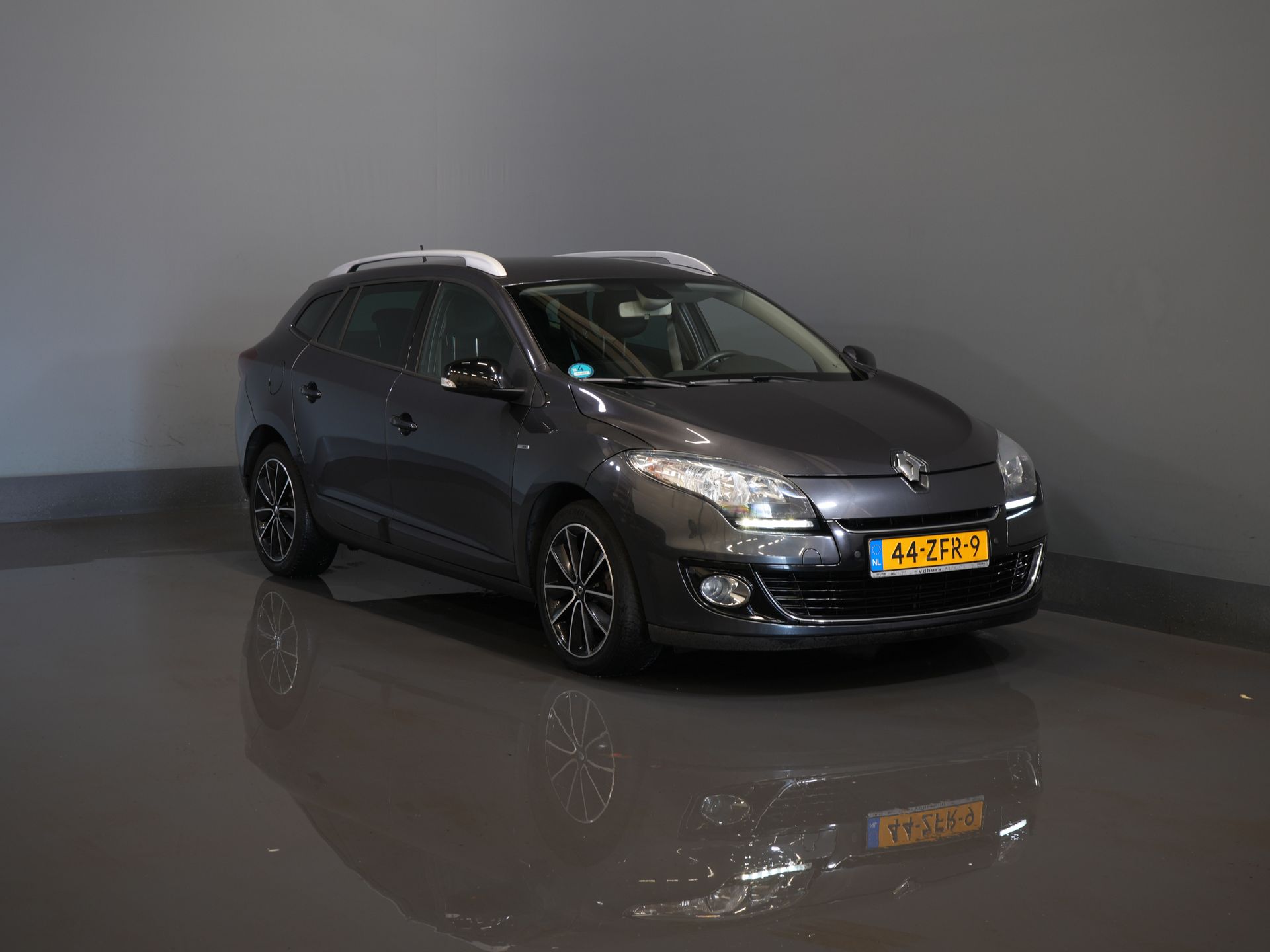 Renault Mégane Stationwagon Estate 1.5 dCi Bose/ Climate/ LMV/ Cruise/ PDC 0