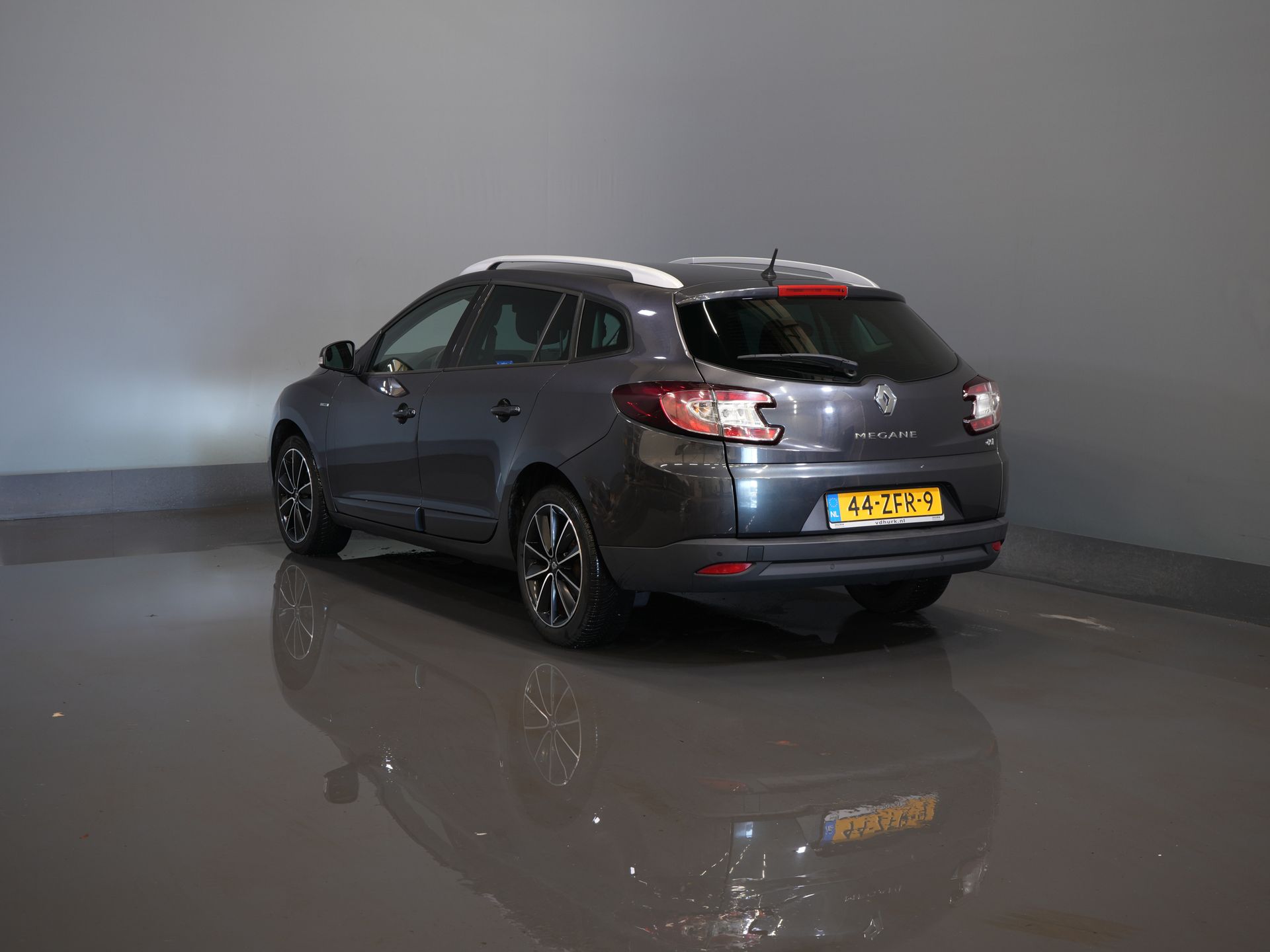 Renault Mégane Stationwagon Estate 1.5 dCi Bose/ Climate/ LMV/ Cruise/ PDC 1