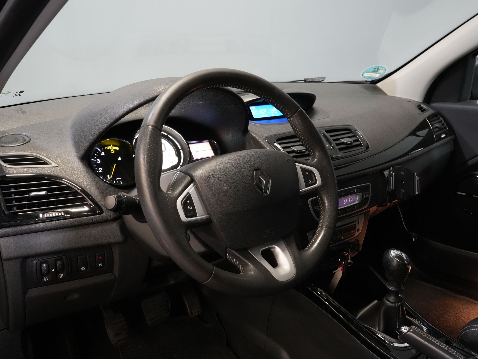Renault Mégane Stationwagon Estate 1.5 dCi Bose/ Climate/ LMV/ Cruise/ PDC 13