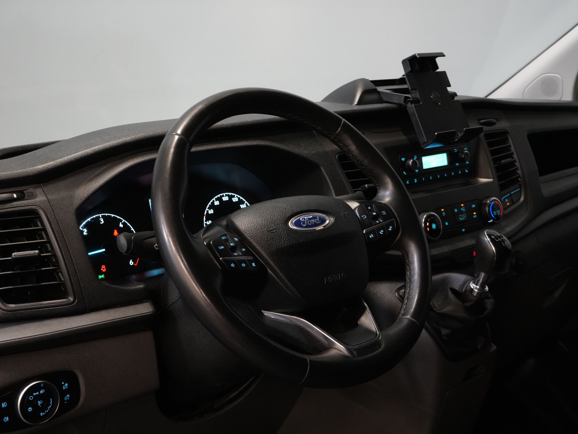 Ford Transit Custom Bestelbus 2.0 TDCI L2 130 pk Trend 2.8t Trekverm./ Cruise/ PDC V+A/ DAB/ Airco 13