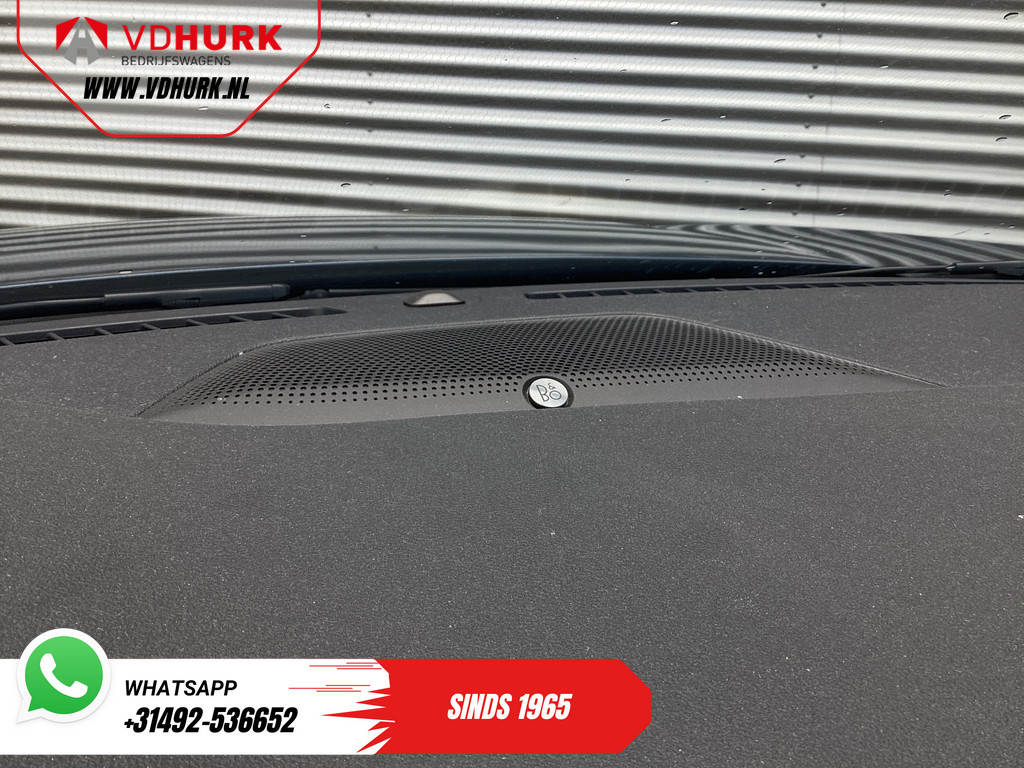 Ford Kuga SUV 2.5 PHEV 225 pk ST-Line X NL Auto/ Pano/ Adapt.Cruise/ B&O/ Alarm III/ Elek.Klep/ Afn.Trekhaak/ Head-up/ Stoelverw./ Stuurverw./ 18