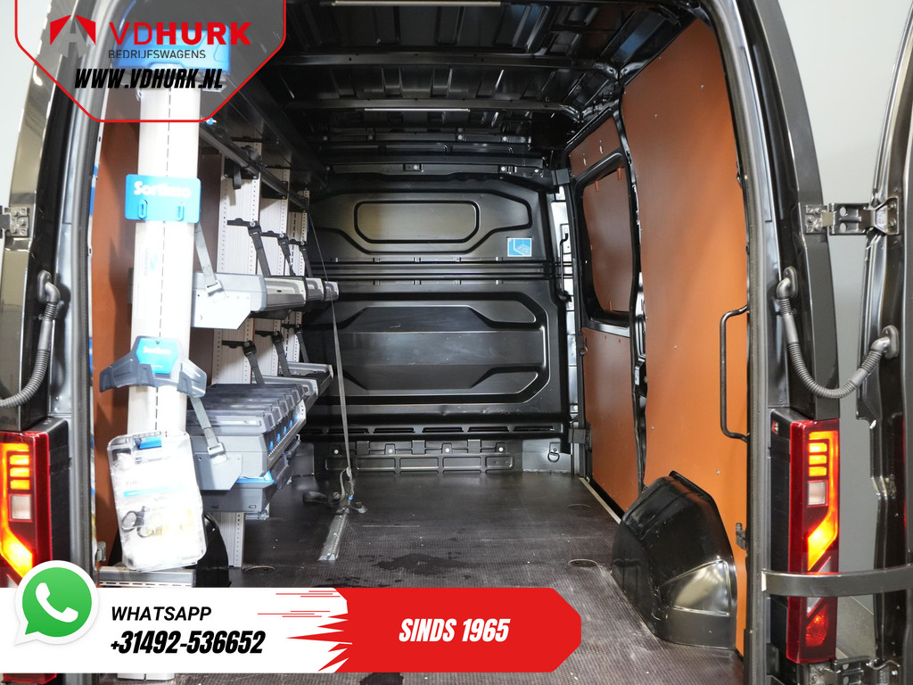 Renault Master E-Tech Bestelbus 87 kWh 447 km WLTP 145 pk L2H2 NL Auto/ LED/ Snellader/ Carplay/ Stoelverw./ Inrichting/ Climate/ Virtual Cockpit/ Navi/ Camera/ 14