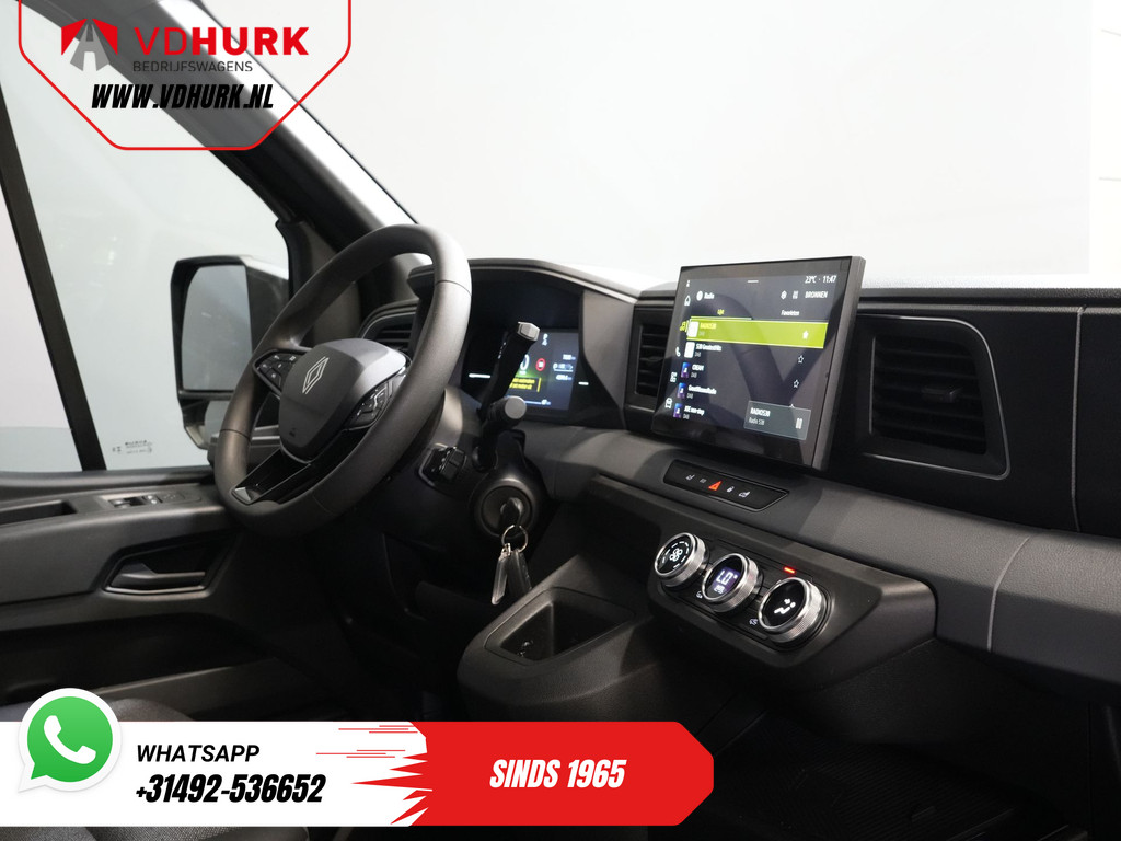 Renault Master E-Tech Bestelbus 87 kWh 447 km WLTP 145 pk L2H2 NL Auto/ LED/ Snellader/ Carplay/ Stoelverw./ Inrichting/ Climate/ Virtual Cockpit/ Navi/ Camera/ 2