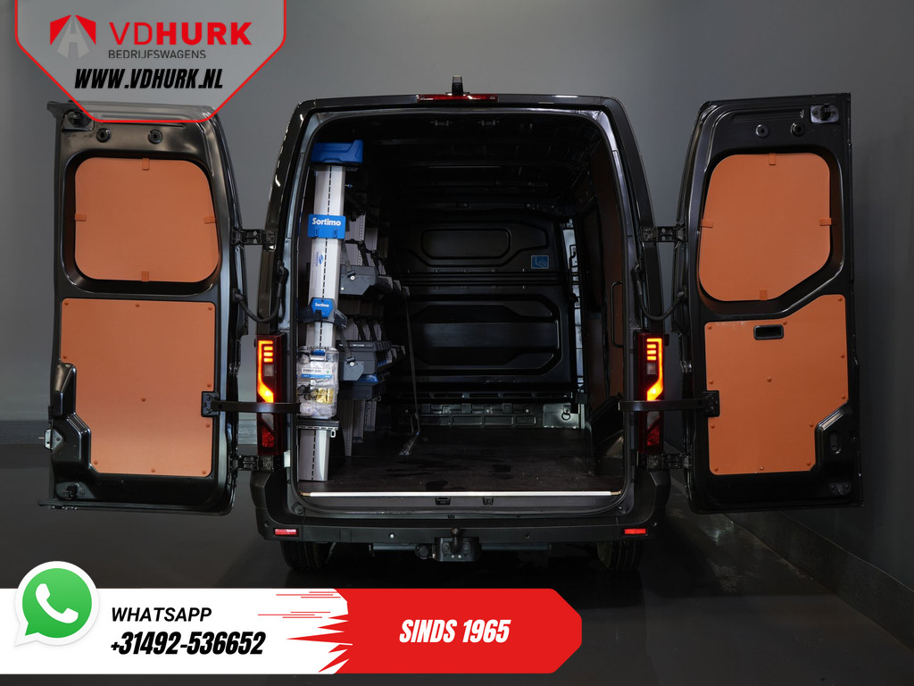 Renault Master E-Tech Bestelbus 87 kWh 447 km WLTP 145 pk L2H2 NL Auto/ LED/ Snellader/ Carplay/ Stoelverw./ Inrichting/ Climate/ Virtual Cockpit/ Navi/ Camera/ 4