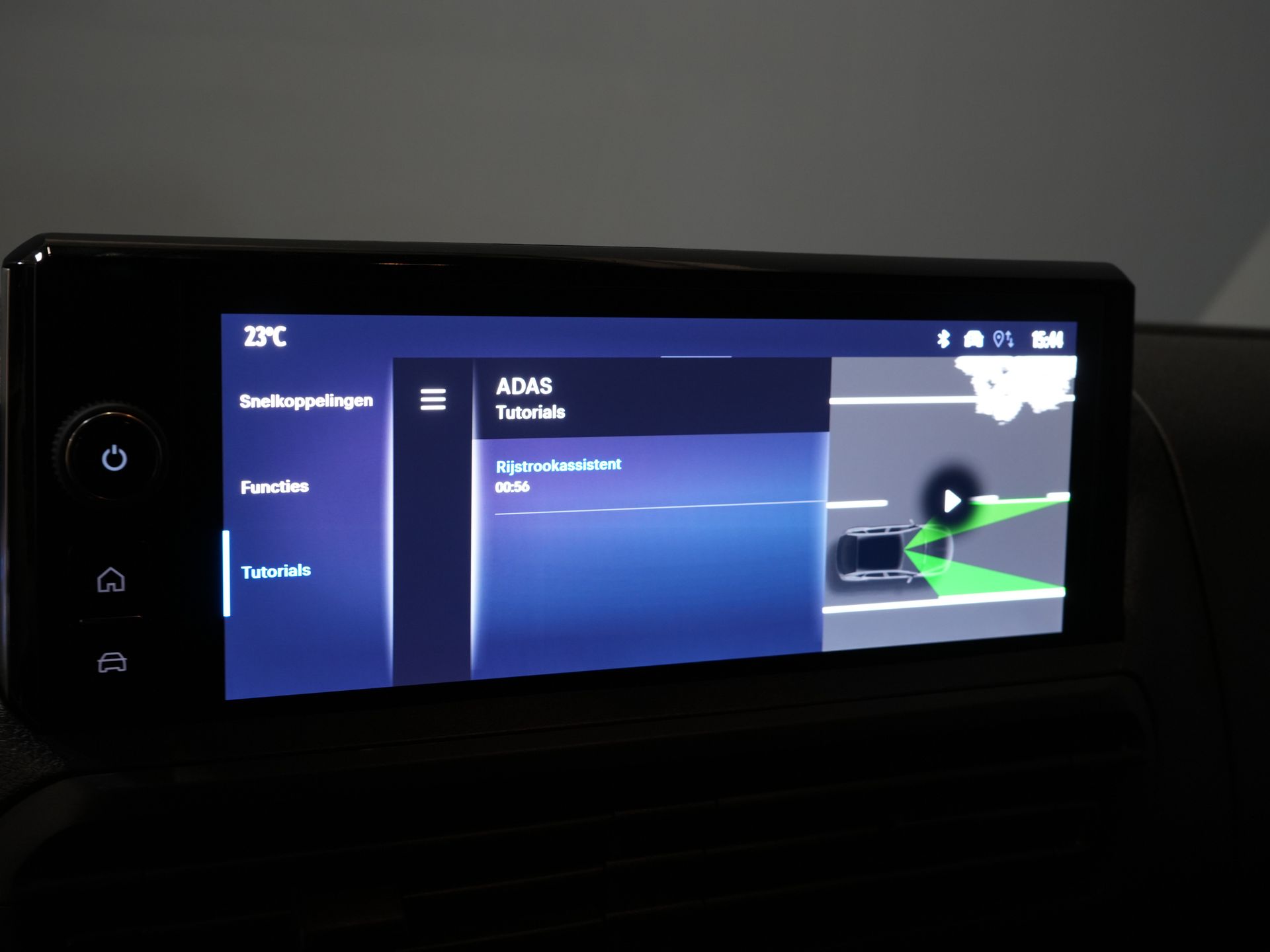 Toyota e-ProAce Worker Bestelbus 230 km WLTP Adapt.Cruise/ Standkachel/ Stuurverw./ Carplay/ Airco/ Camera/ PDC 23