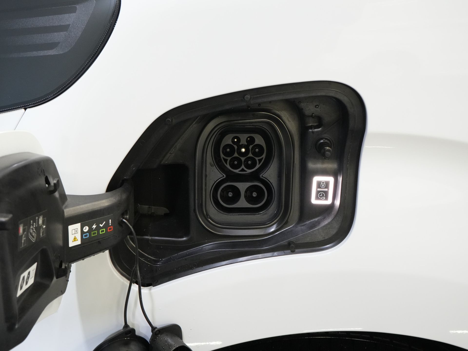 Toyota e-ProAce Worker Bestelbus 230 km WLTP Adapt.Cruise/ Standkachel/ Stuurverw./ Carplay/ Airco/ Camera/ PDC 26