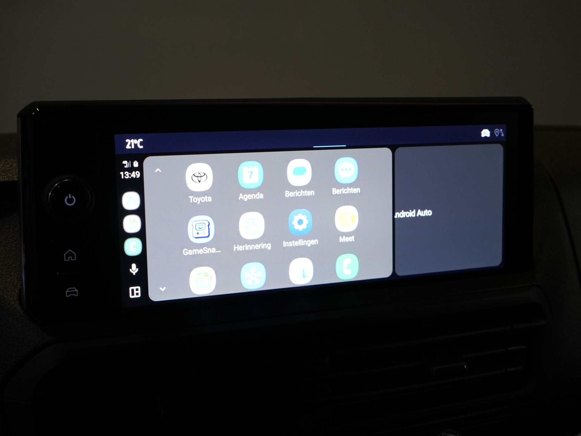 Toyota e-ProAce Worker Bestelbus 230 km WLTP Adapt.Cruise/ Standkachel/ Stuurverw./ Carplay/ Airco/ Camera/ PDC 25