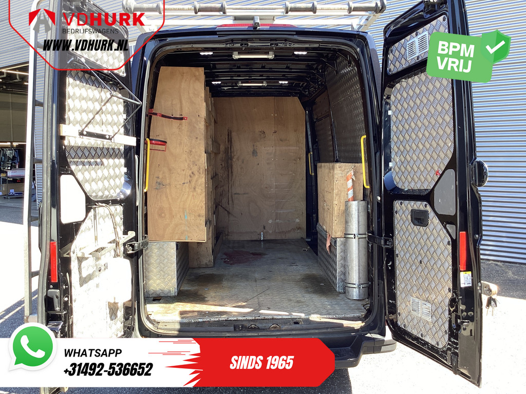 Volkswagen Crafter Bestelbus 35 2.0 TDI 180 pk DSG Aut. L3H3 Imperiaal + Trap/ 270Gr.deuren/ Gev.stoel/ Carplay/ Navi/ Camera/ PDC/ Cruise/ Airco 4
